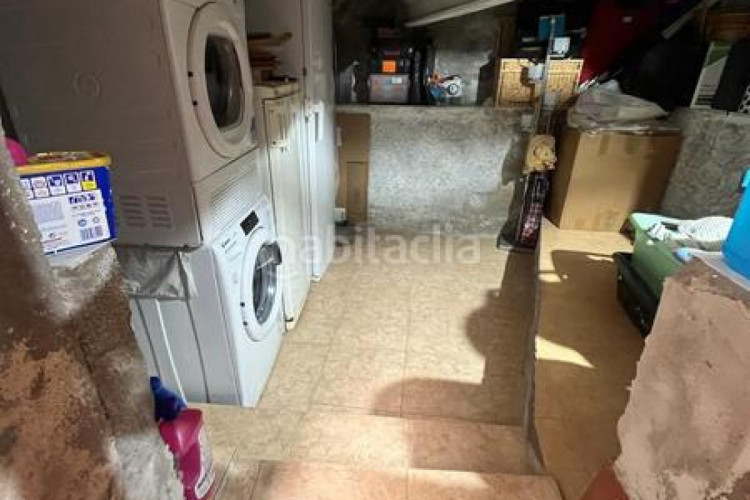 Chalet  en venta en La Cogullada, 5 dormitorios. en Terrassa