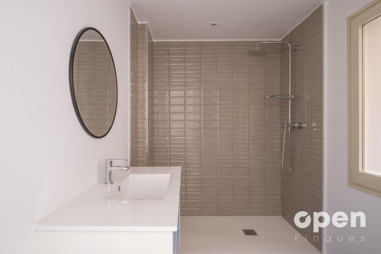 Pius XI, de, Vallparadu00EDs - Antic Poble de Sant Pere