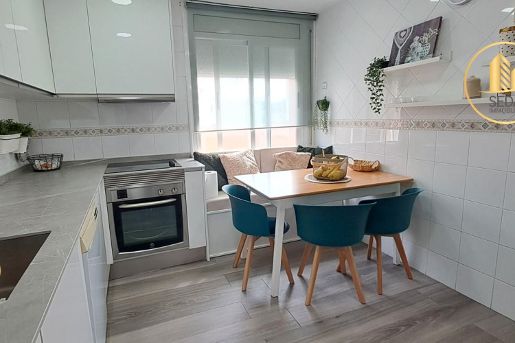 Carrer de la Mare de Du00E9u del Carme, Ca n'Anglada