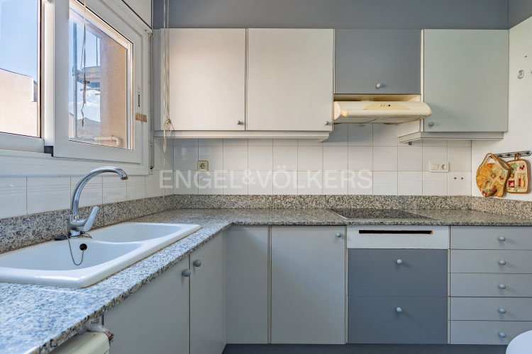 Vallparadu00EDs - Antic Poble de Sant Pere