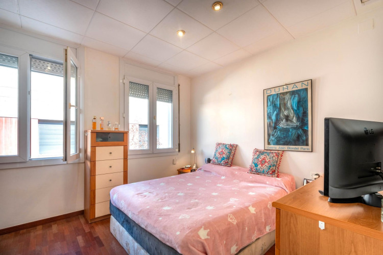 Carrer de Pau Claris, Barri del Centre