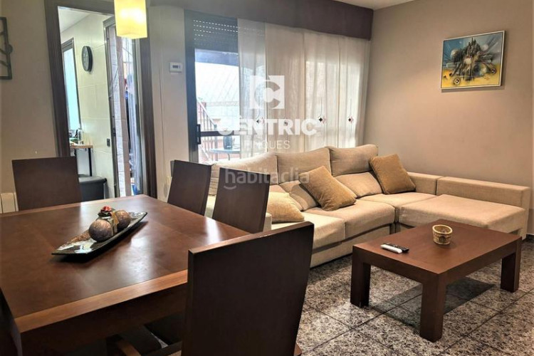 Piso planta baja de 3 habitaciones en Zona Esportiva Terrassa