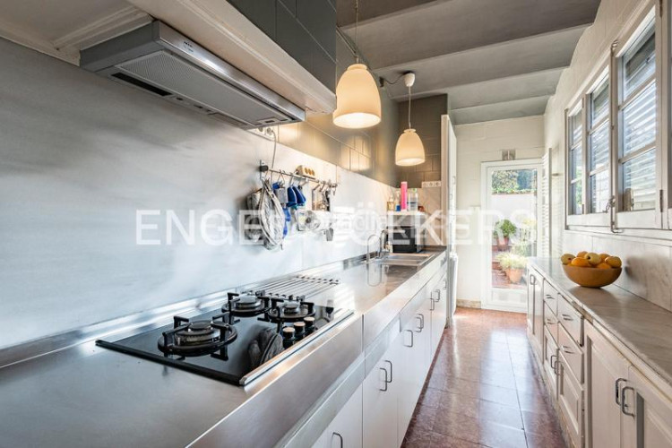 Apartamento vive en el corazón con historia, estilo y todo el confort actual en Terrassa